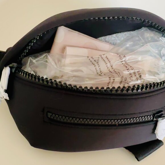 NWT Dagne Dover Ace Belt Bag Black (Onyx) - Picture 2 of 6